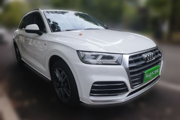 Used Audi Q5L 2020 Updated 40 TFSI Prestige Fashion Edition Front Right 45 Deg