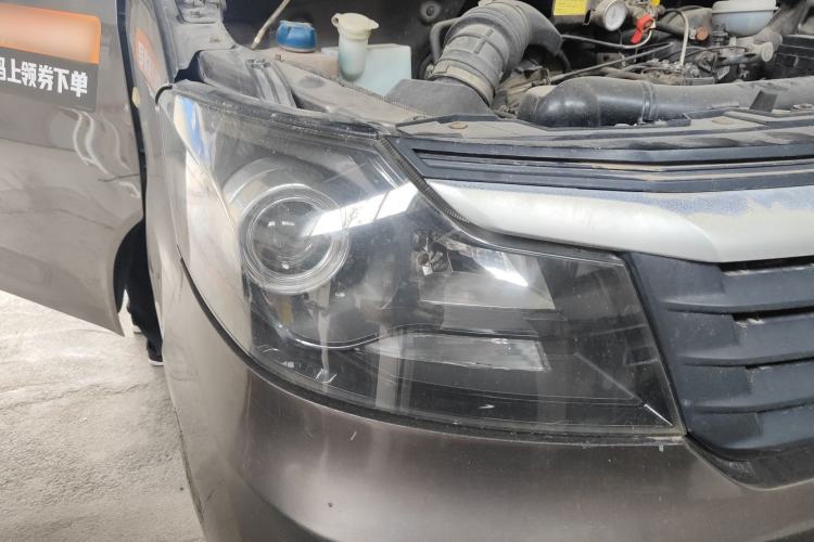 Used CHANGAN KAICHENG Ruixing M90 2018 2.0L Standard Edition Flat-Top Liftback 6-Seater 4G94S