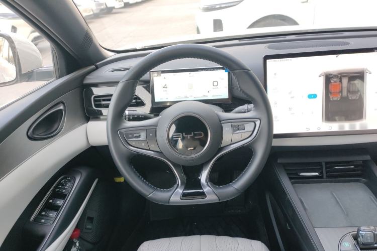 Used BYD Seal 06 New Energy 2024 DM-i 120KM Flagship Model