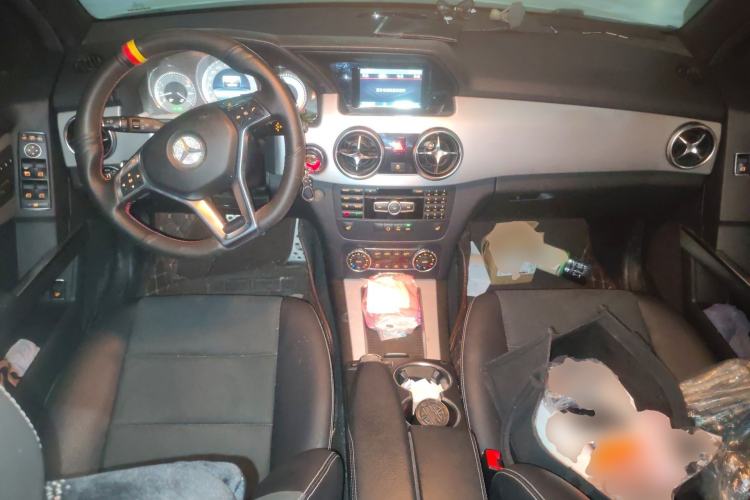 Used Mercedes-Benz GLK-Class 2015 GLK 260 4MATIC Fashion Edition Ultimate Version Center Console