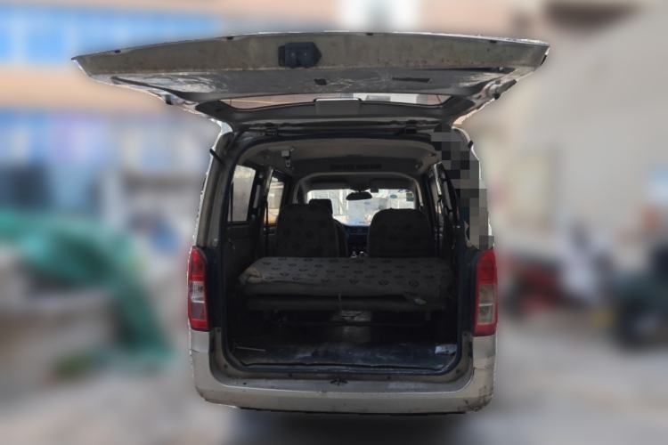 Used Wuling Rongguang V 2015 1.2L Base Version
