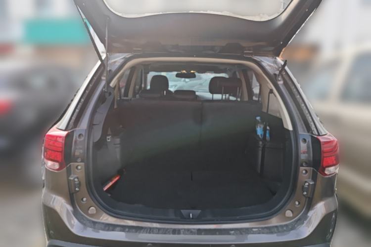 Used Mitsubishi Outlander 2018 2.4L 4x4 Luxury Edition 7-Seater
