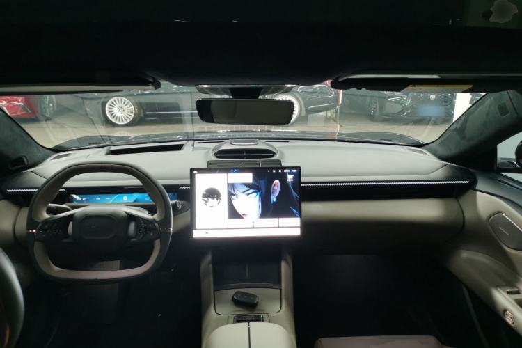 Used Lynk & Co Z10 2025 95 kWh 806 km Range Rear-Wheel Drive Advanced Driver-Assistance System Max