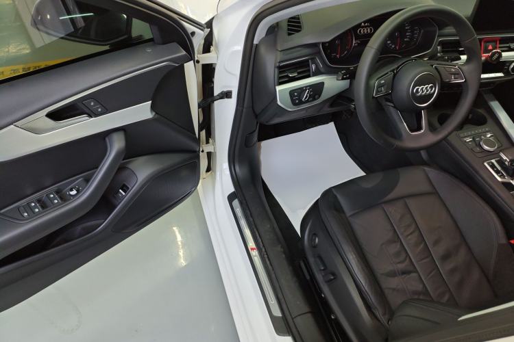 Used Audi A4L 2017 Plus 40 TFSI Ambition Model