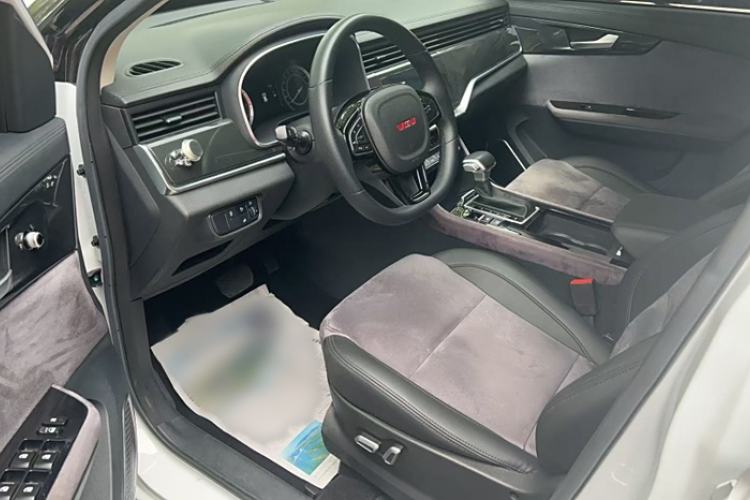 Used Sinotruk VGV U70 2020 1.5T Automatic Smart Luxury 7-Seater