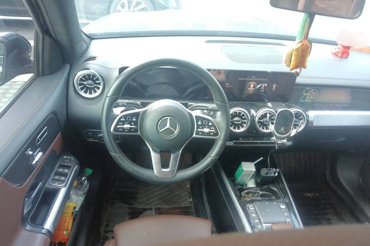 Used Mercedes-Benz GLB 2022 GLB 200 Stylish Edition Steering Wheel