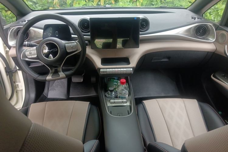 Used BYD Dolphin 2023 420 km Fashion Edition
