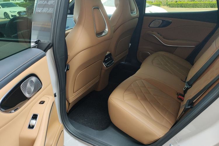 Used Rising R7 2025 Model Advanced Edition
