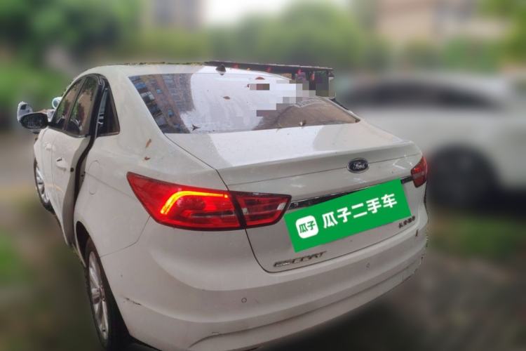 Used Ford Escort 2015 1.5L Automatic Fashion Model Rear Left 45 Deg