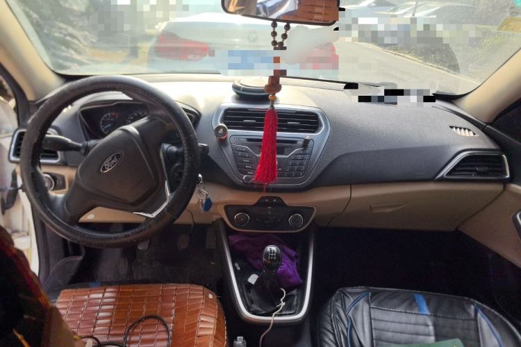 Used Ford Escort 2015 1.5L Manual Comfort Model
