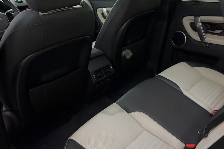 Used Land Rover Discovery Sport 2020 249 PS R-Dynamic Performance Edition Interior 4