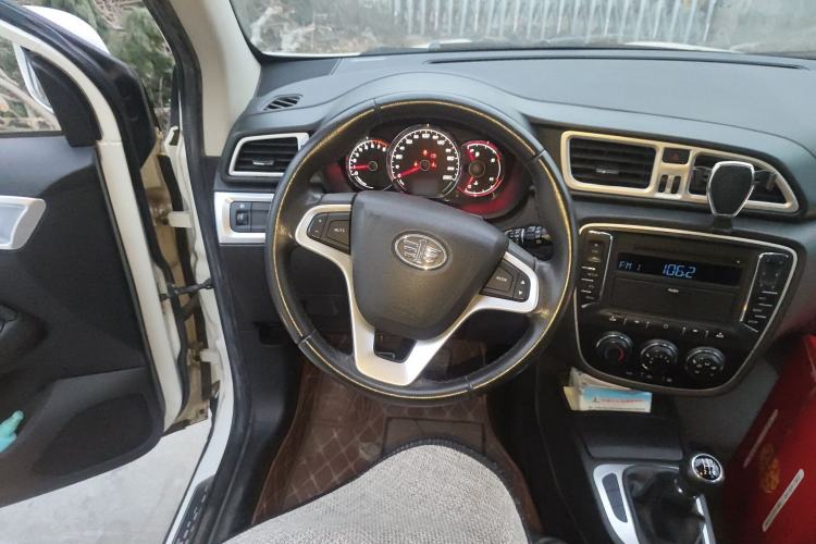 Used FAW Junpai D60 2016 1.5L Manual Comfort Model