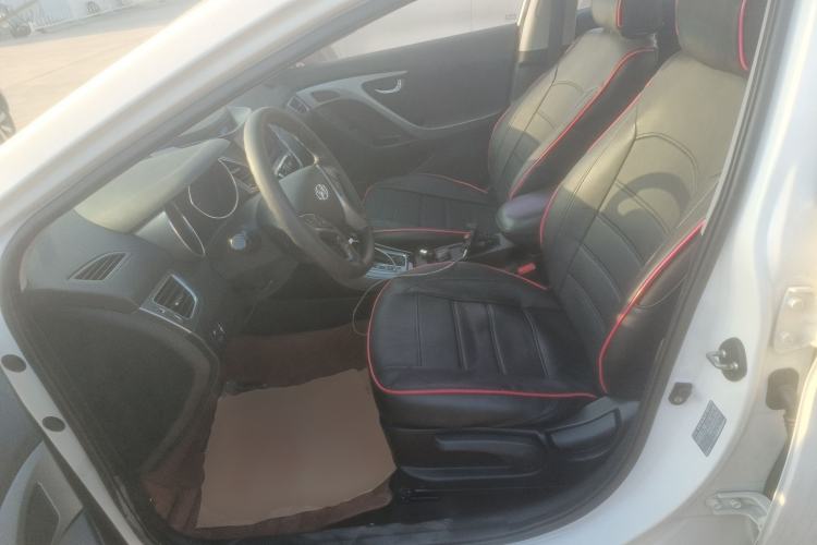Used Hyundai Elantra (5th Generation / Langdong) 2015 1.6L Automatic Leading Model