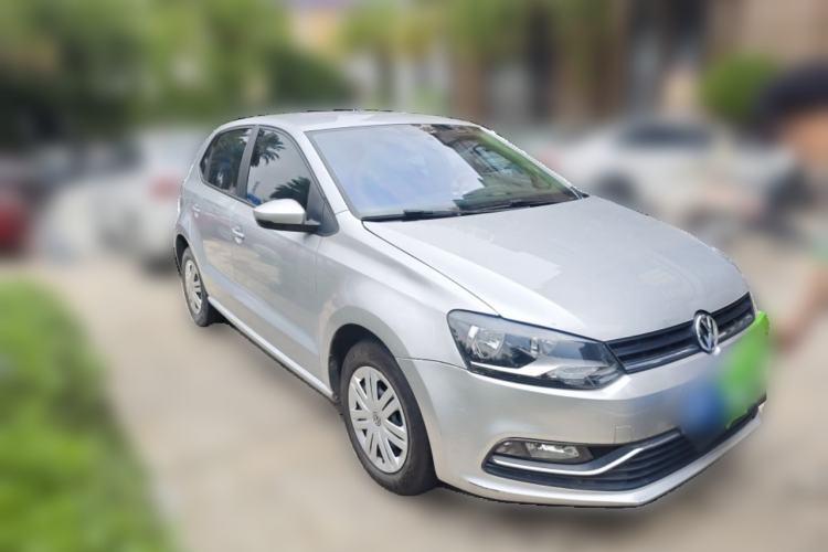 Used Volkswagen Polo 2014 1.4L Manual Fashion Edition Front Right 45 Deg