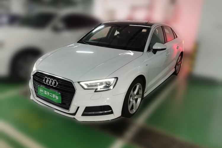 Used Audi A3 2017 Limousine 35 TFSI Fashion Model Guazi used car, China used car export, Used car for sale, Used cars, Cheapest cars for sale