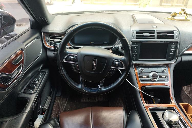 Used Lincoln Continental 2019 2.0T Two-Wheel Drive Luxury Edition China VI Standard