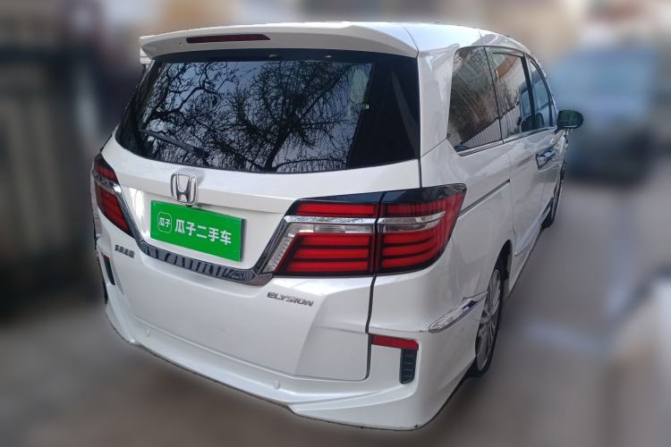 Used Honda Elysion 2016 2.4L Luxury Edition
