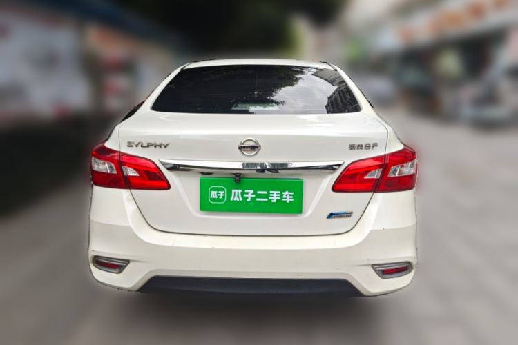 Used Nissan Sylphy 2019 1.6XV CVT Smart Connect Luxury Edition China VI Standard Rear