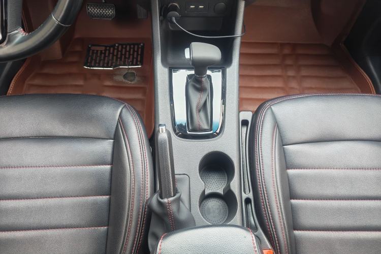 Used Cowin V3 2016 1.5L Automatic SmartConnect II Navigation Edition