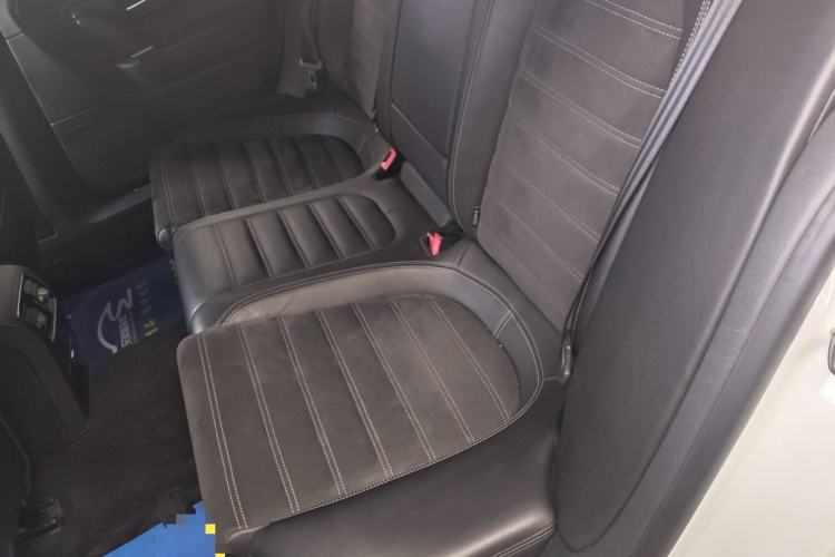 Used Volkswagen FAW-Volkswagen CC 2016 1.8TSI Prestige Model