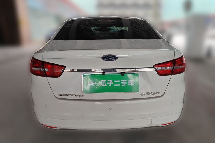 Used Ford Escort 2015 1.5L Automatic Fashion Model
