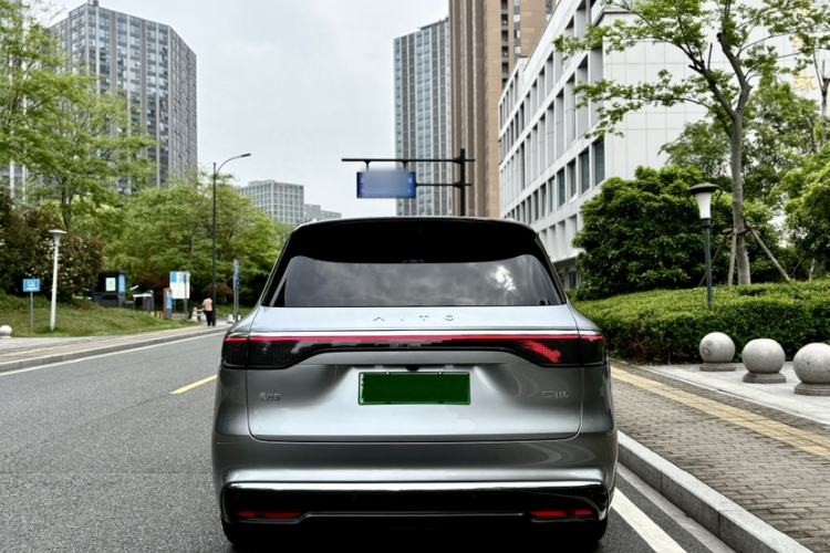 Used Hima AITO M8 2025 Extended-Range Max+ Version 53.4 kWh 5-Seater Edition