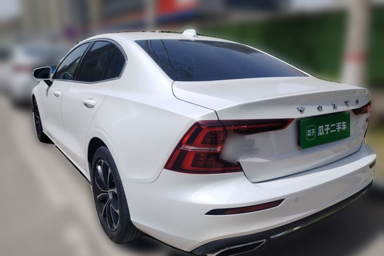 Used Volvo S60 2020 T4 Zhiyi Luxury Edition
