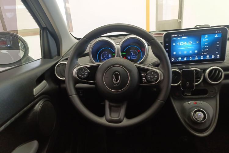 Used ORA Black Cat 2021 301 km Basic Version
