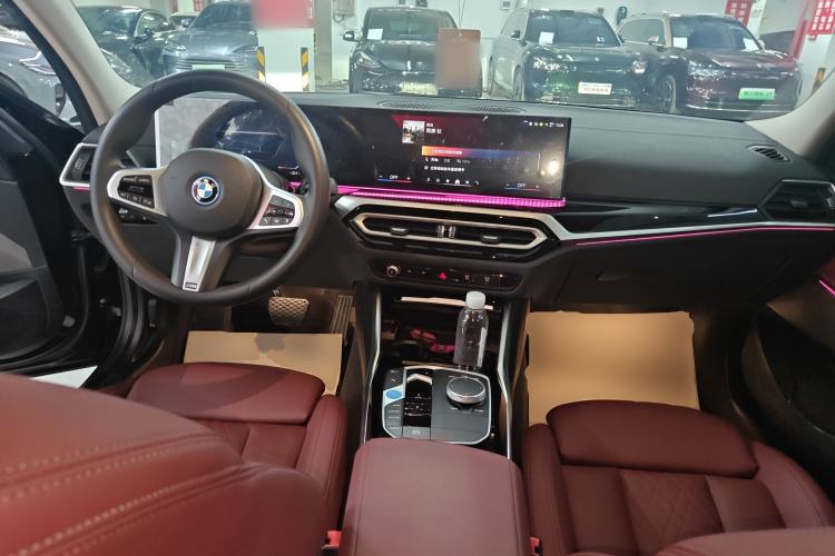Used BMW i3 2024 eDrive 35 L
