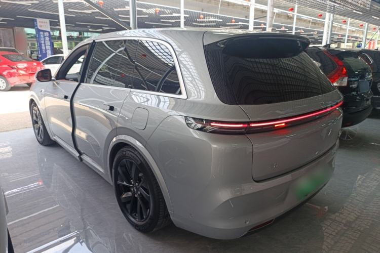 Used Li Auto L8 2023 Pro Model
