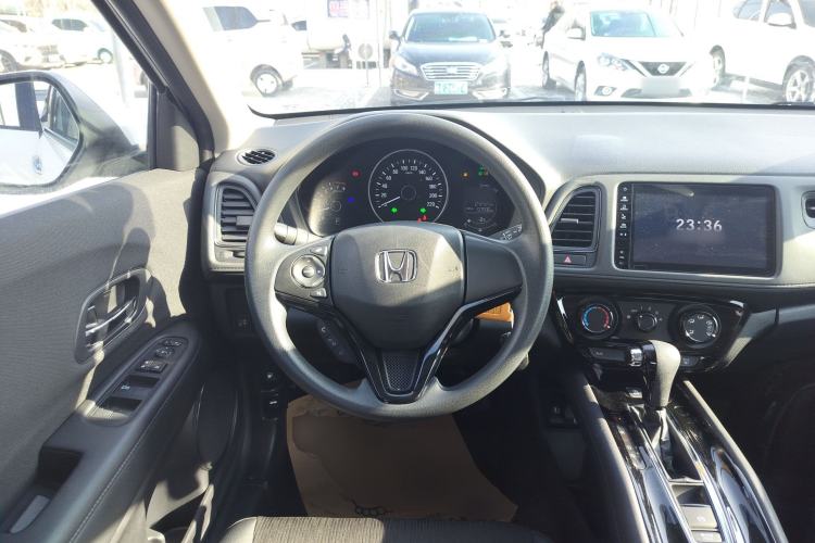 Used Honda Vezel 2020 1.5L CVT Pioneer Edition

