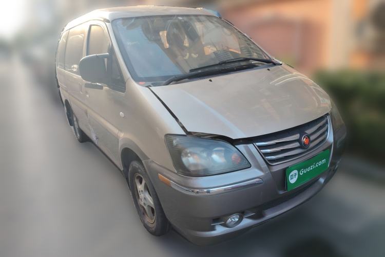 Used FORTHING Lingzhi 2013 M3 1.6L 7-Seater Luxury Model
