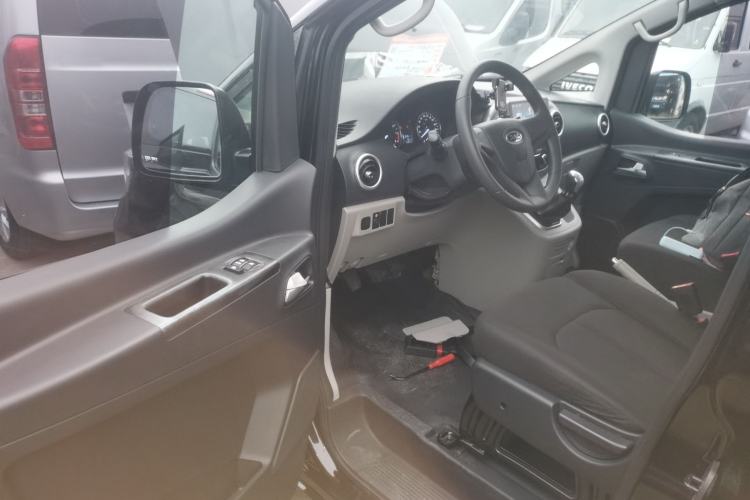 Used JAC Refine M3 2019 Creator Edition 1.6L Luxury Version Driver Seat