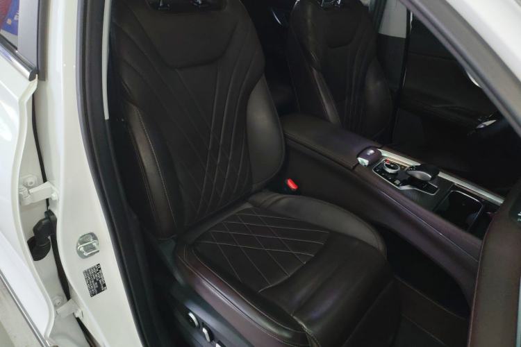 Used Chery Tiggo 8 PRO 2024 Champion Edition 390T Two-Wheel Drive Peak Version 5 Seats
