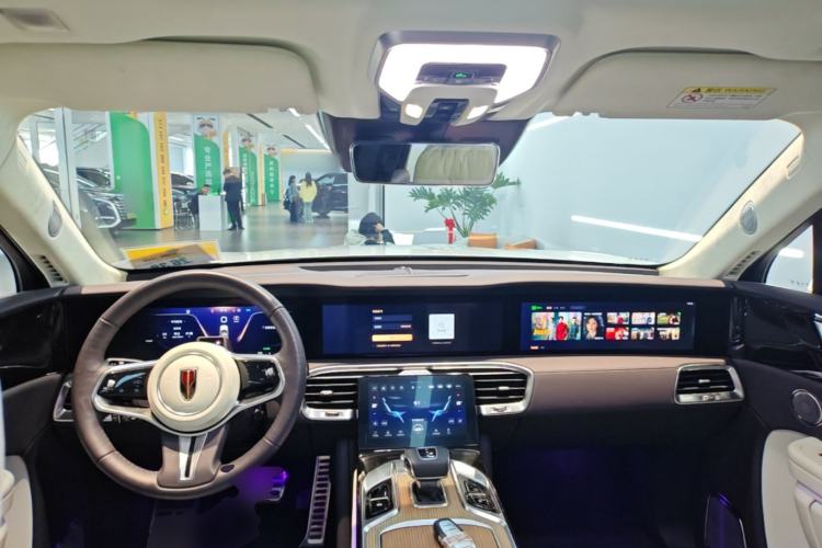 Used Hongqi E-HS9 2022 660 km Range Flagship Edition Four Seats Center Console