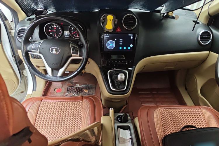 Used Haval H6 2011 2.0L Manual Two-Wheel Drive Elite Version
