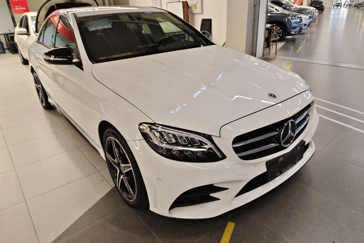 Used Mercedes-Benz C-Class 2020 Restyled C 260 Sport Edition Front Right 45 Deg