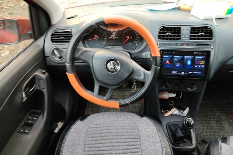 Used Volkswagen Polo 2014 1.4L Manual Fashion Edition Steering Wheel