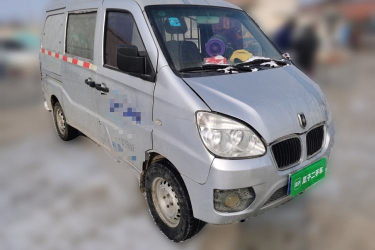 Used Jinbei Starfish A9 2011 1.0L Standard Edition Front Right 45 Deg