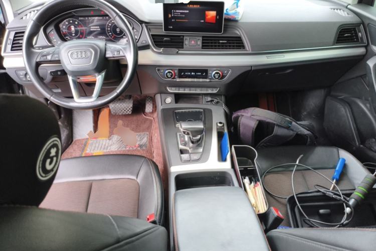 Used Audi Q5L 2018 40 TFSI Prestige Fashion Edition China V Center Console