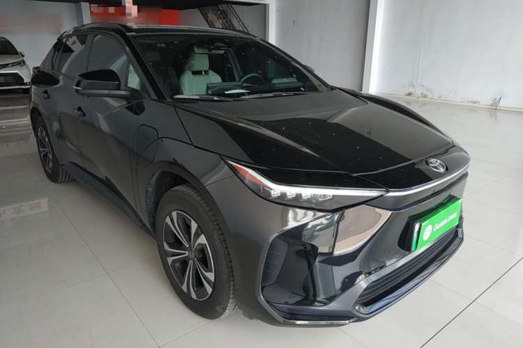 Used Toyota FAW bZ4X 2022 Two-Wheel Drive Long-Range PRO Version
