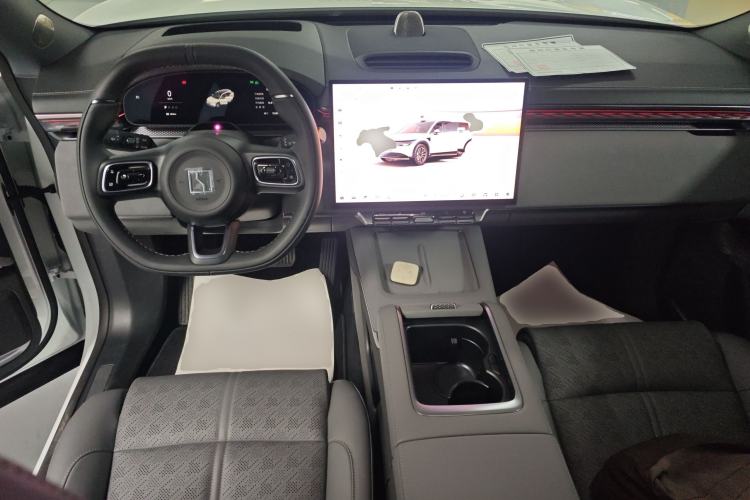 Used Zeekr 7X 2025 100 kWh Long-Range Rear-Wheel Drive with Intelligent Driving Features