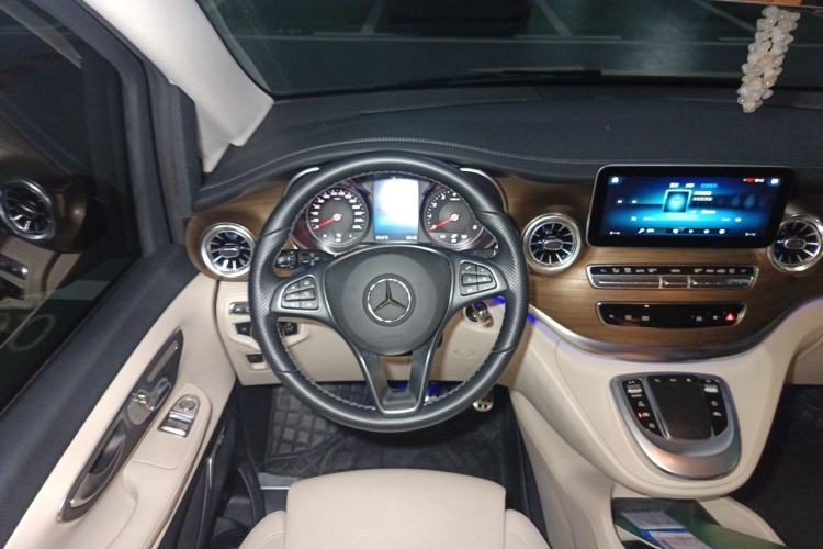Used Mercedes-Benz V-Class 2021 V 260 L Long-wheelbase Luxury Edition
