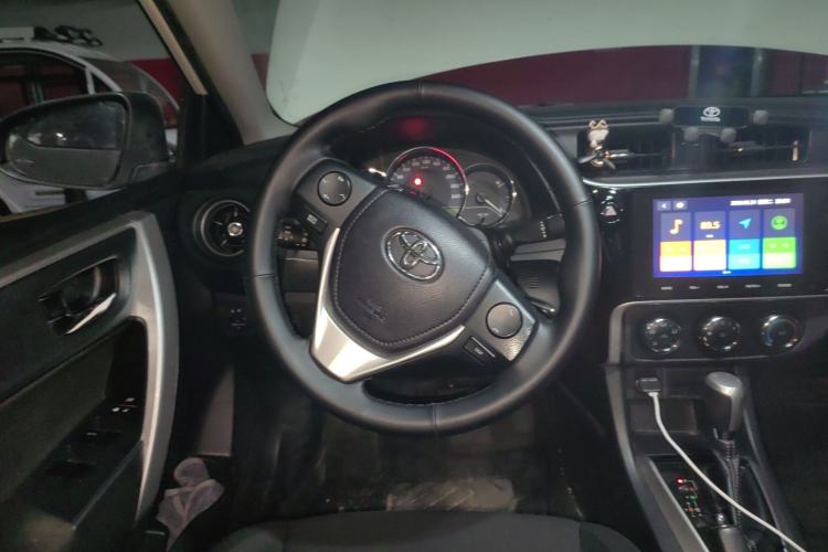 Used Toyota Levin 2017 Revised 185T CVT Elite Edition China V Standard Steering Wheel