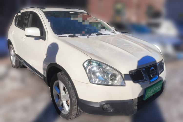 Used Nissan Qashqai 2015 2.0 XL Coolfire CVT 2WD Front Right 45 Deg