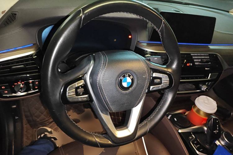 Used BMW 5 Series New Energy 2019 530Le Luxury Package
