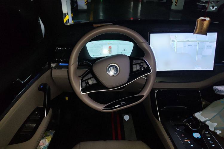 Used BYD Tang New Energy 2024 DM-i Glory Edition 112KM Prestige Model
