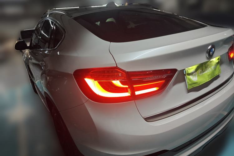 Used BMW X6 2018 xDrive28i
