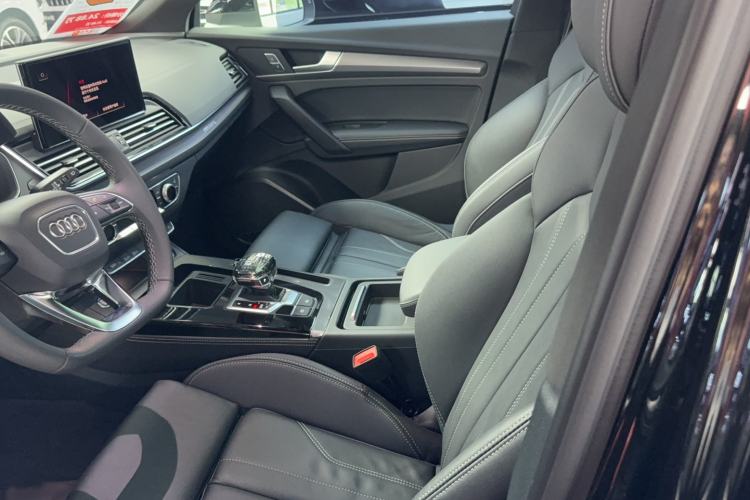 Used Audi Q5L 2024 40 TFSI Luxury Dynamic Edition Left Front Seat