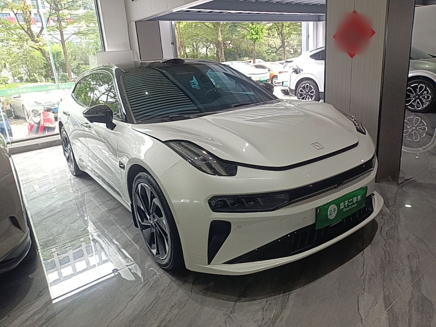 Zeekr 001 2025 WE Edition 95 kWh Rear-Drive — снимка 3